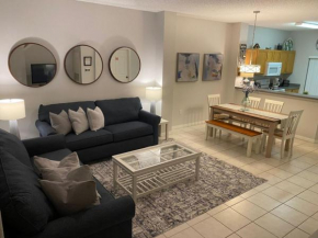 Amazing Townhouse with Private Pool